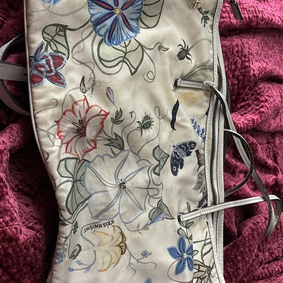 Authentic Gucci flower bag by Chris Knight bad condition 🙈 - Picture 5 of 9